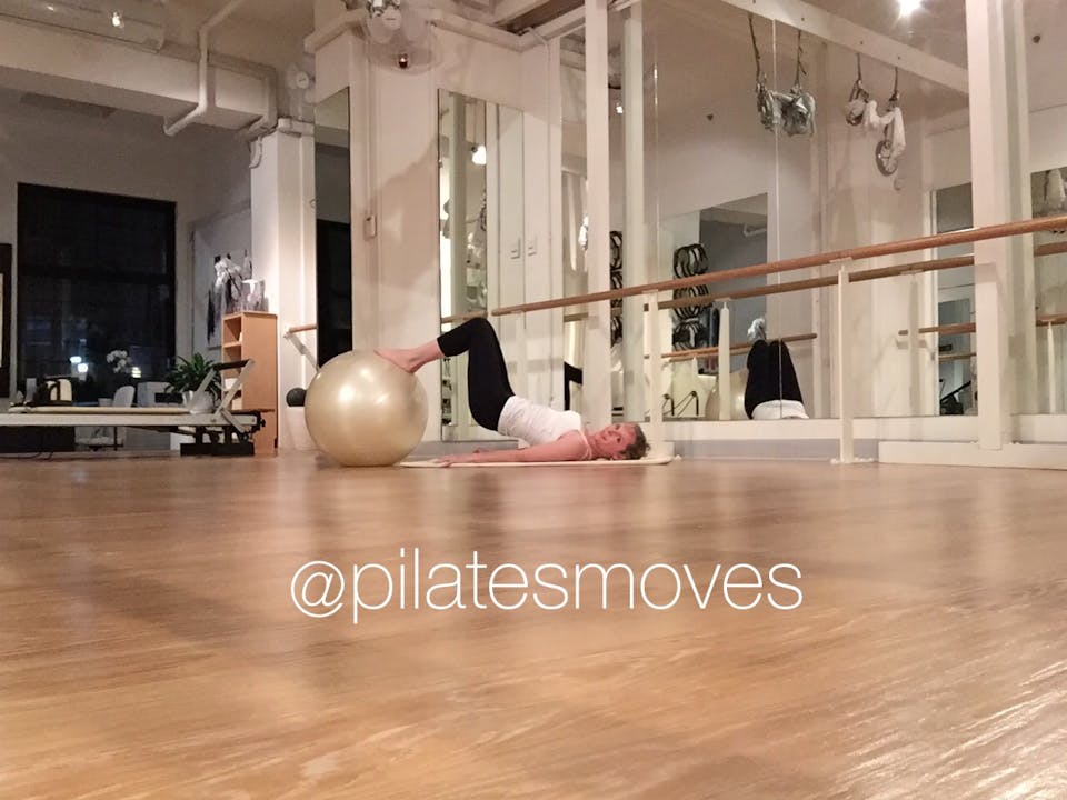 Pilates on the Ball xxxv Pelvic Bridge: Intermediate-Advanced Progressive Knee Bends with Helen Tardent