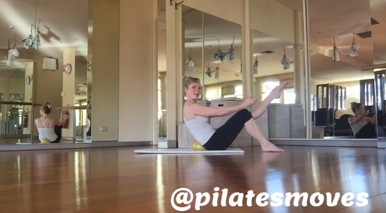 Matwork (xxii) with the Chi Ball. Part 4: Abdominals with Helen Tardent