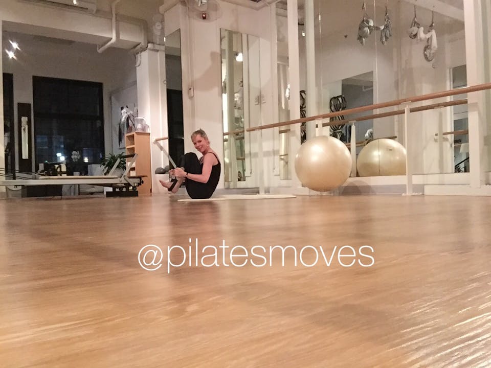 Pilates on the Ball xxxviii: Intermediate-Advanced Part 4 with Helen Tardent