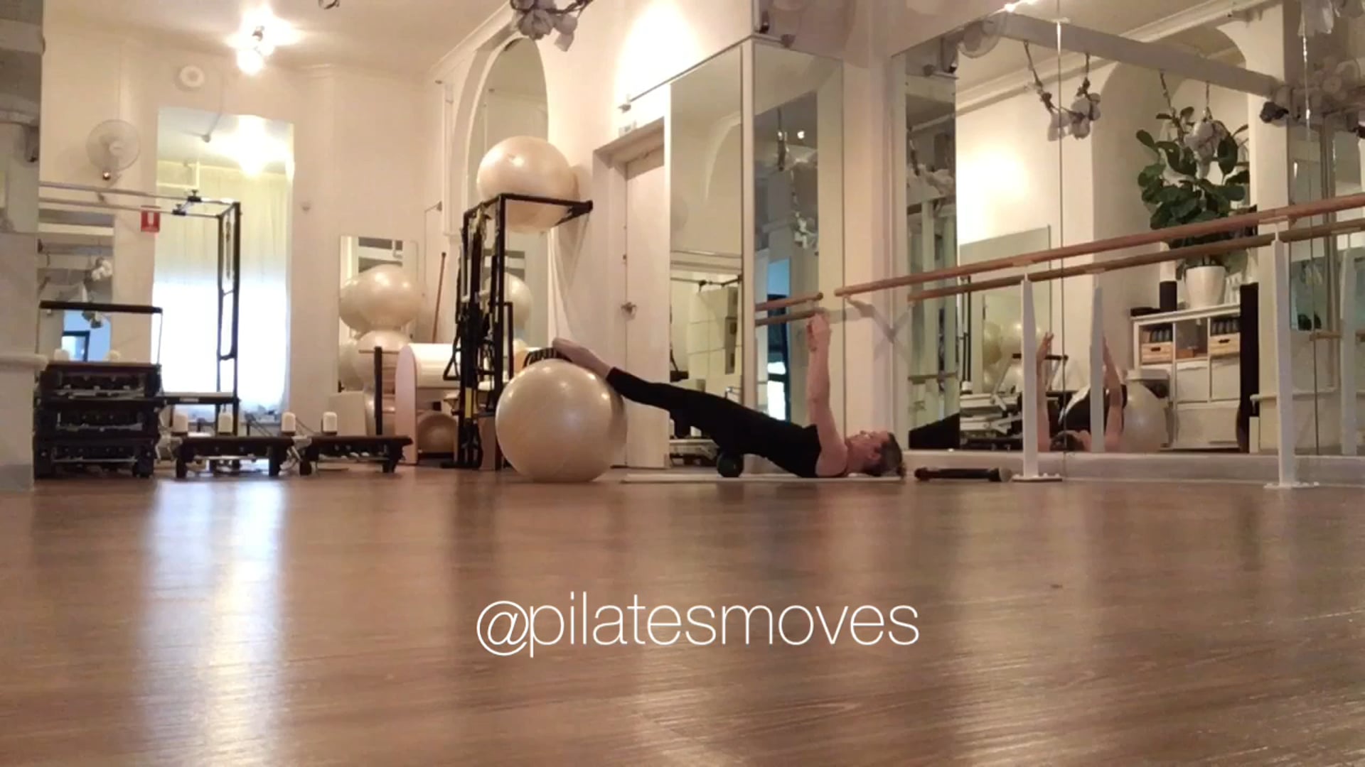 3.pilates.on.the.ball.inter-adv.xlv.cb.pelvic.bridge.watermarked