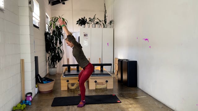 Mini band body snack. 13 min