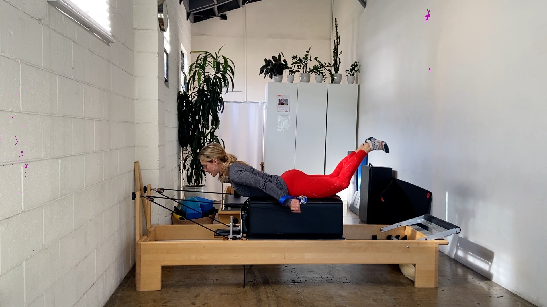 30 min Reformer Strength. 28 min