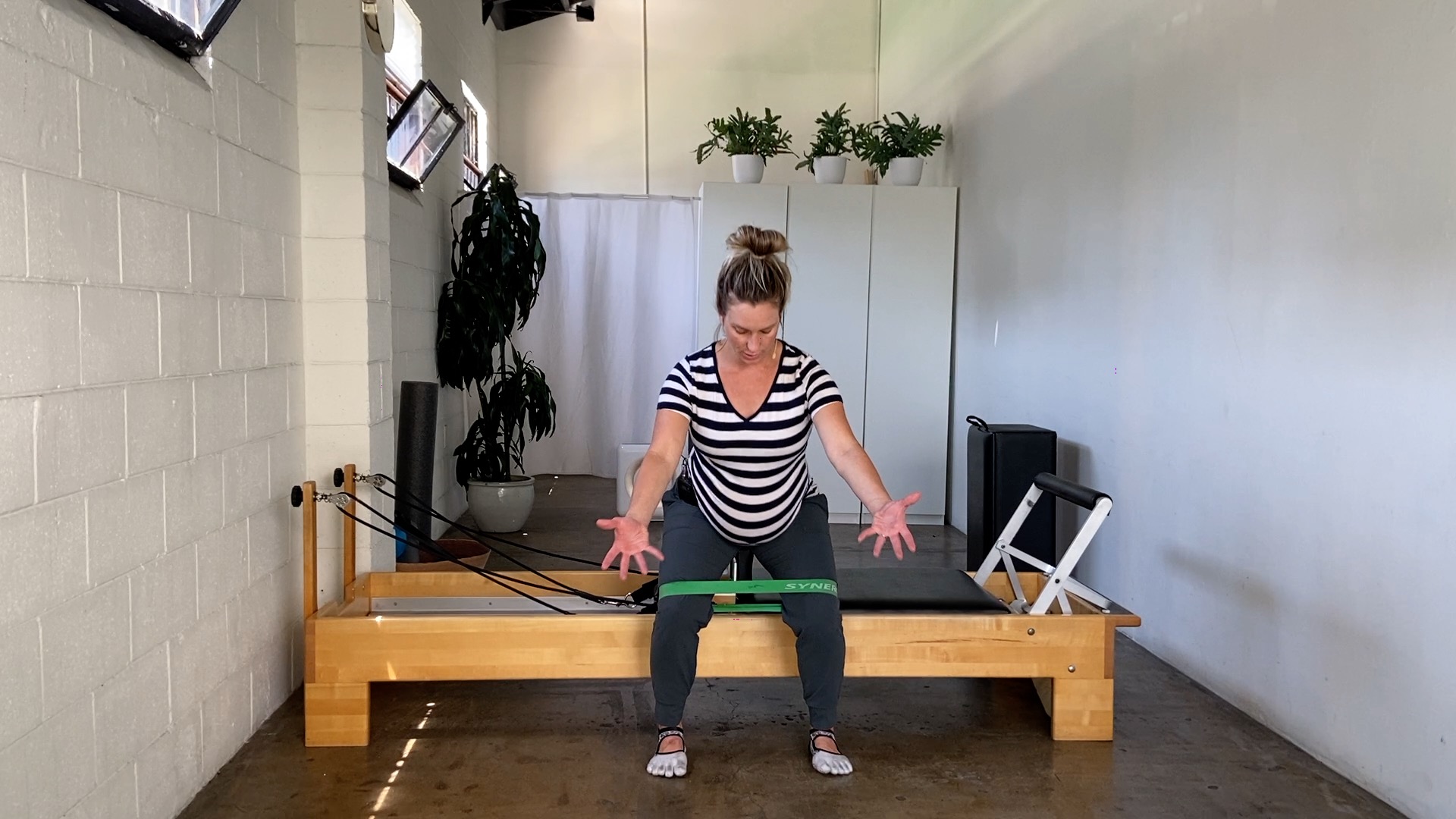 10 min Mini Band Body Snack