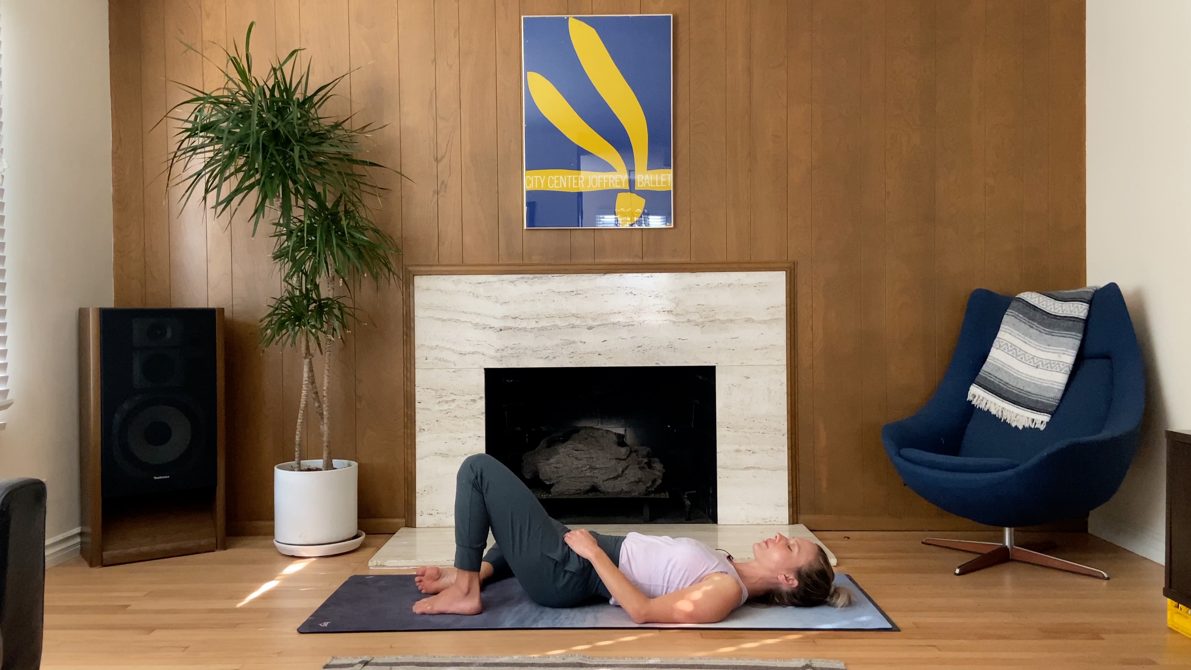 Roll Out your Glutes