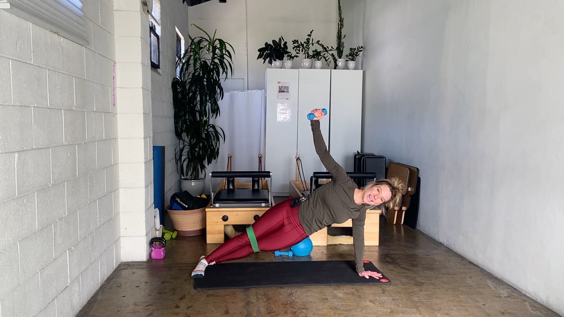 Full Body Centering Mat. weights. band. 20 min