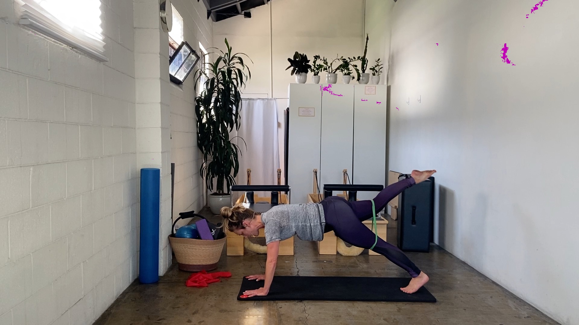 Cardio, Strength and Stretch Mat. band. 30 min