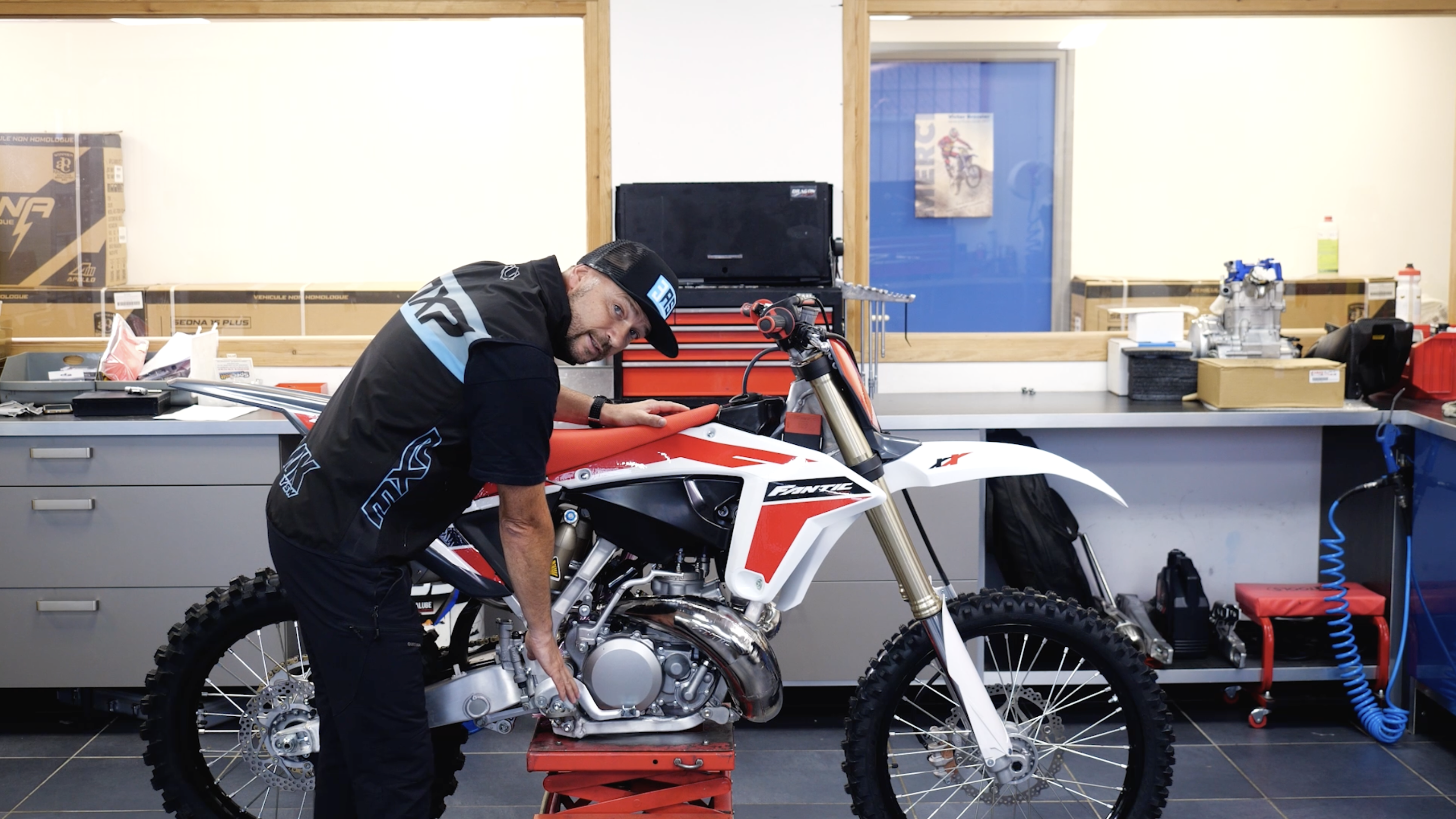 CHAPITRE 1 : Les bases du pilotage en motocross