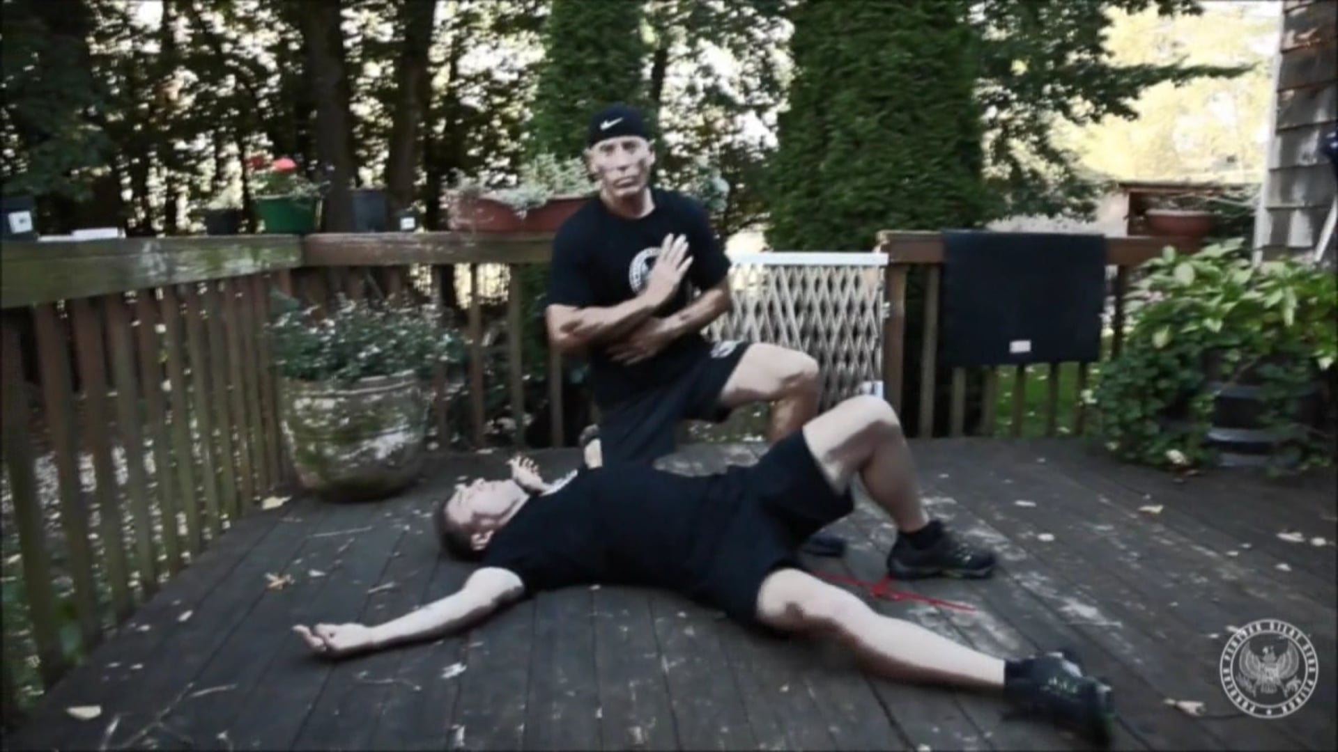 Pukulan cover move in take down