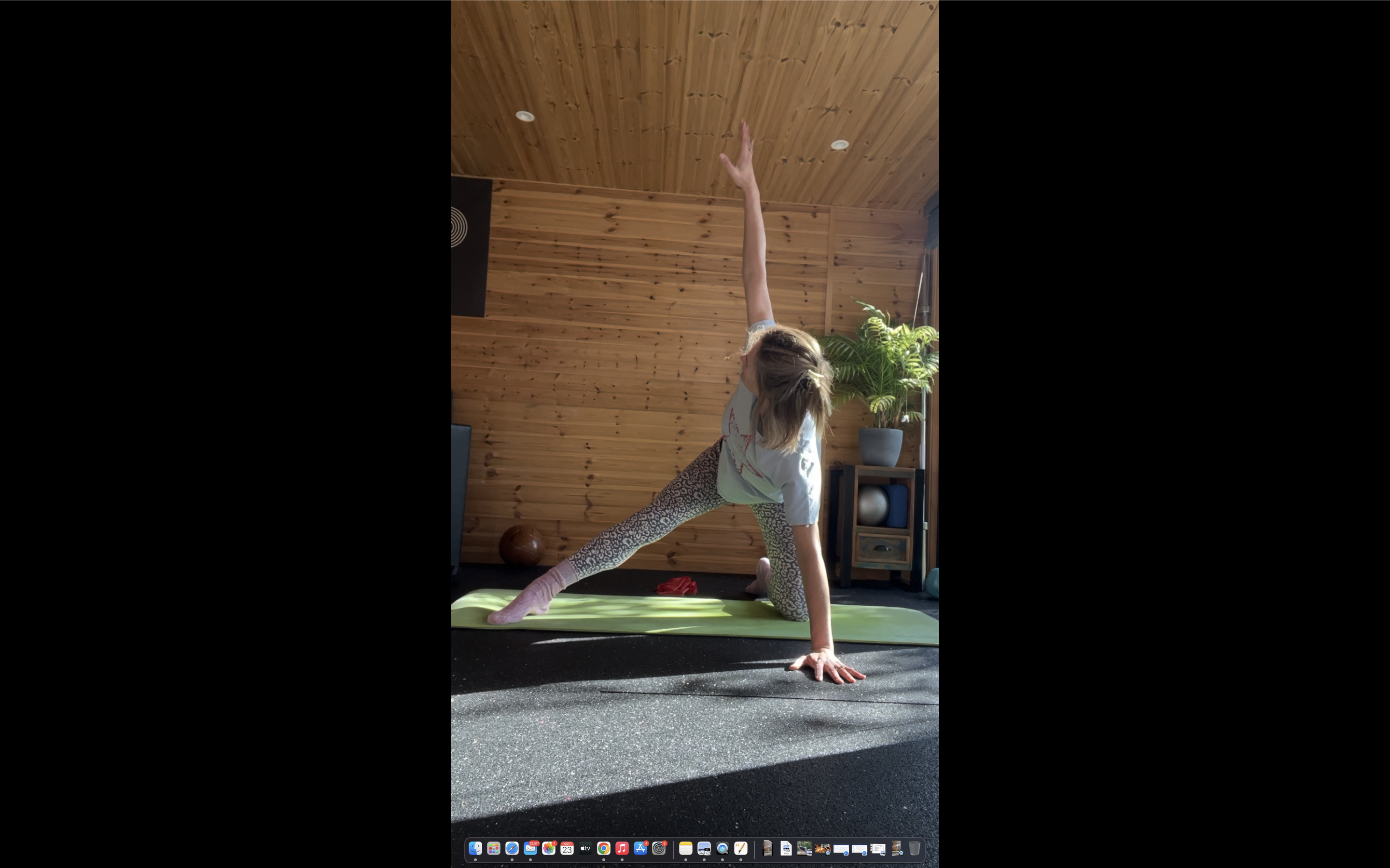 Emmas 20 min Pilates class