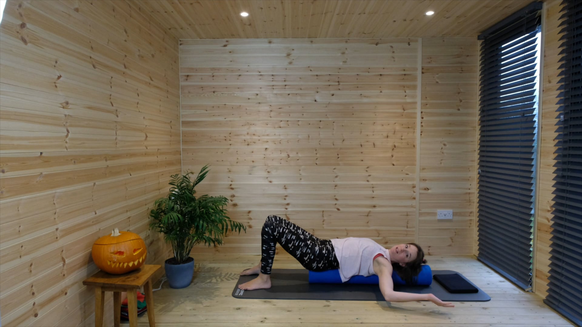 Foam roller thoracic stretches