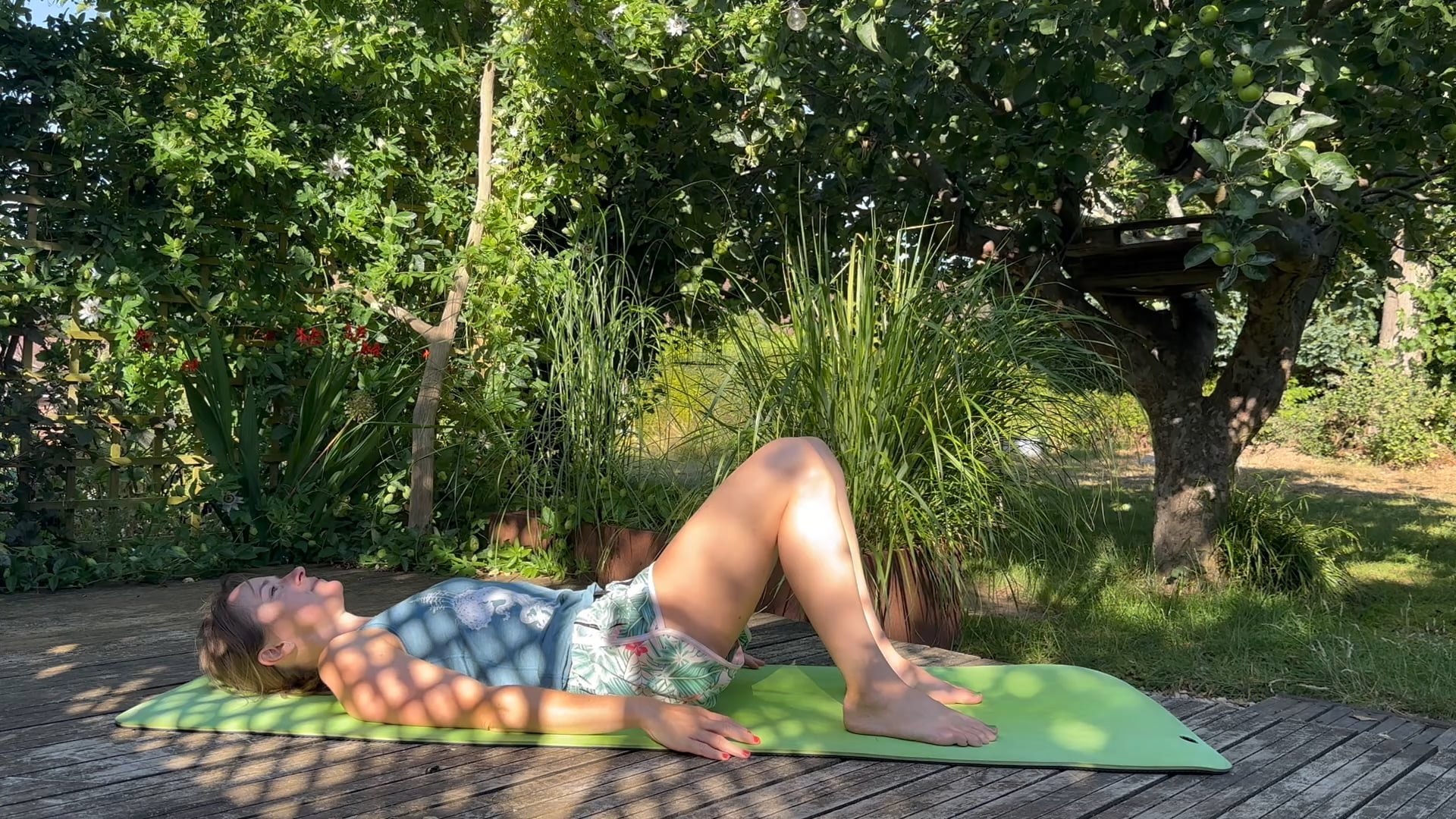 Front line focus - shoulders, abs, thighs.