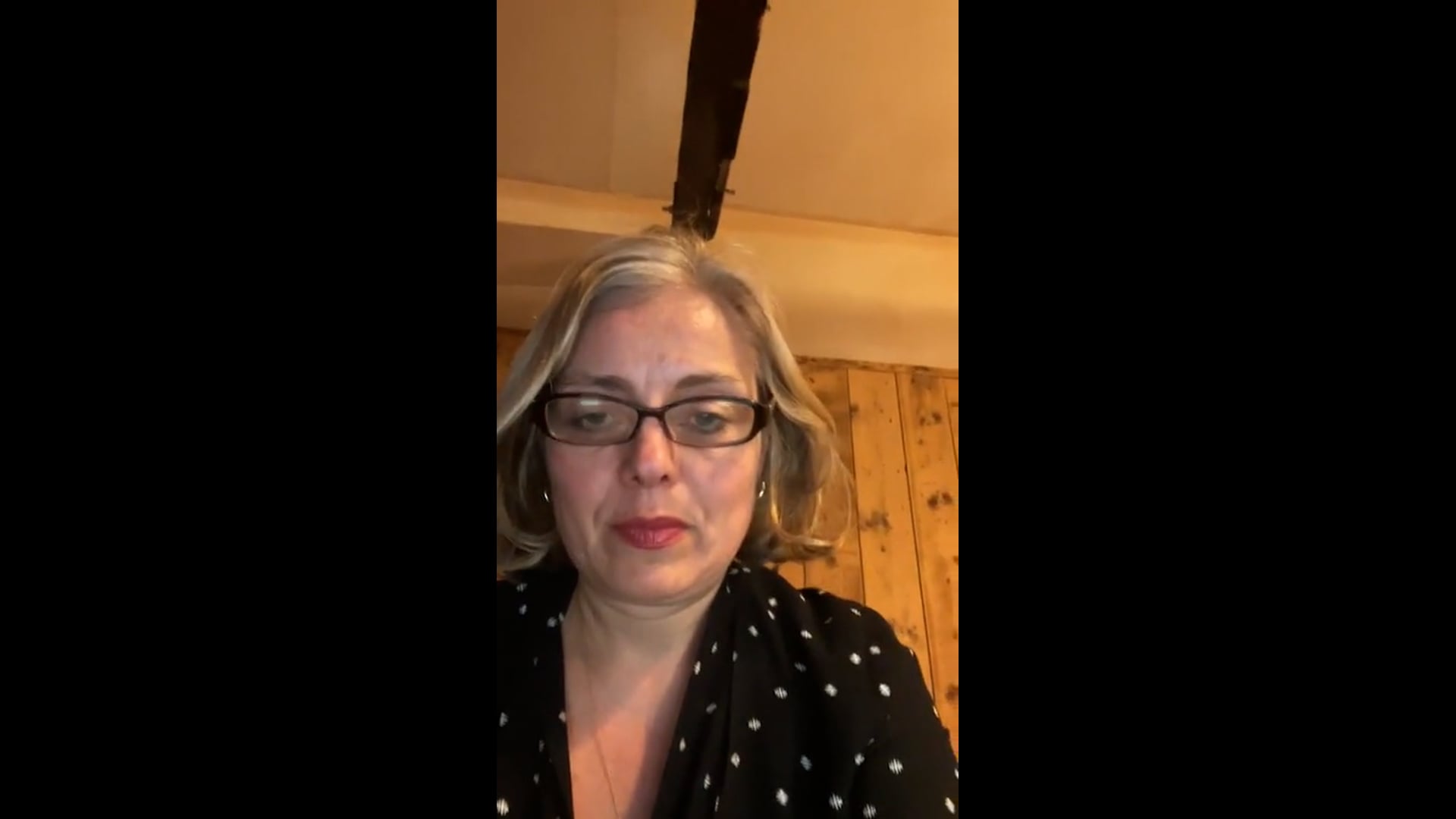 Dr Katie Armstrong invites Becky to chat about the Pelvic Floor
