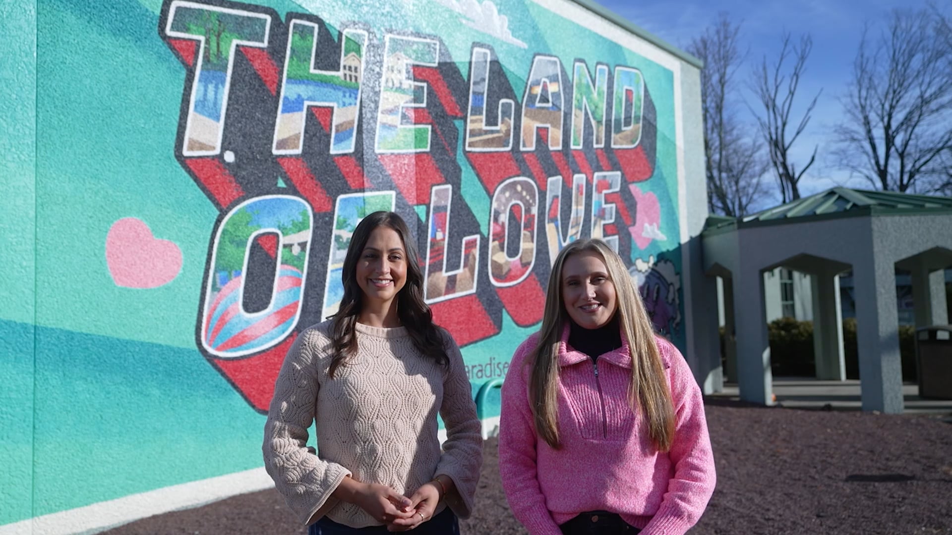 Paradise Stream | Bri & Dee