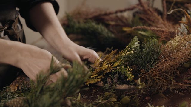 Lesson: Making a Winter Wreath
