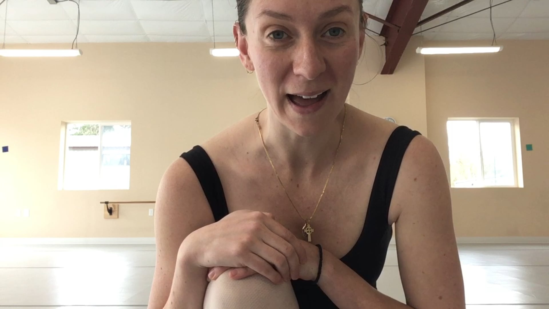 beginning/intermediate tendu and pirouette in centre