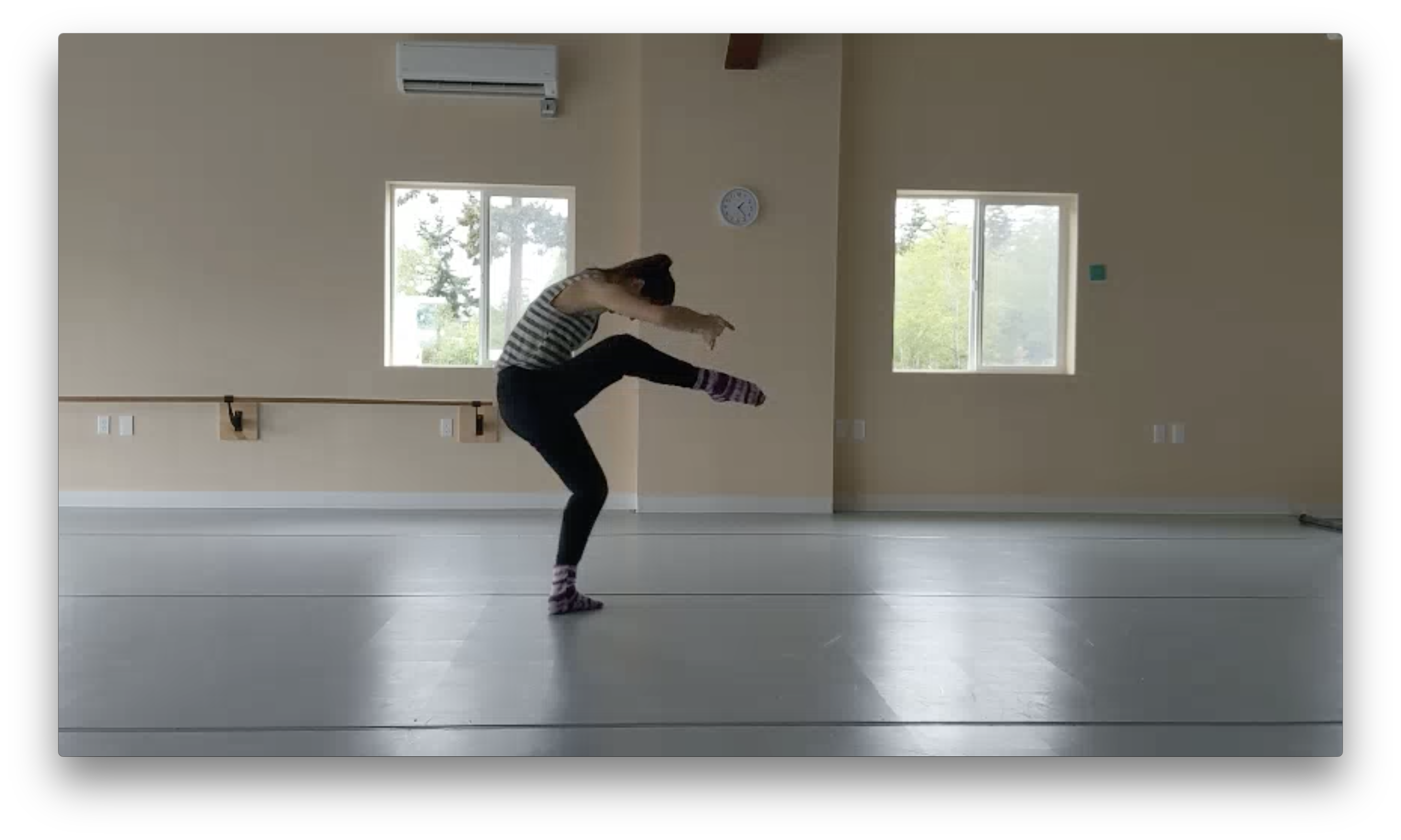 Introductions to Modern Dance! with Aili