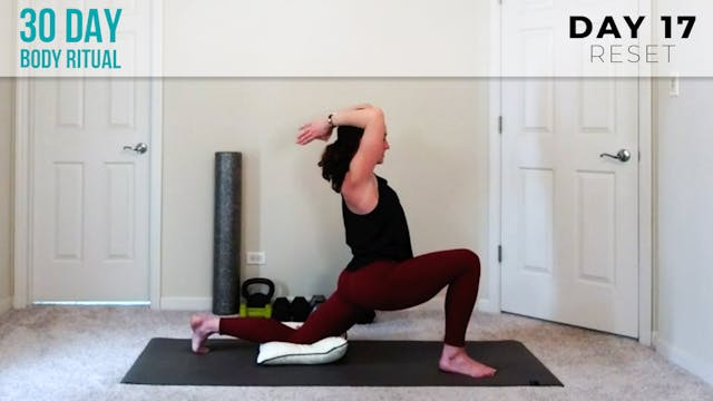 Hannah: Neck & Shoulders Recovery Flow