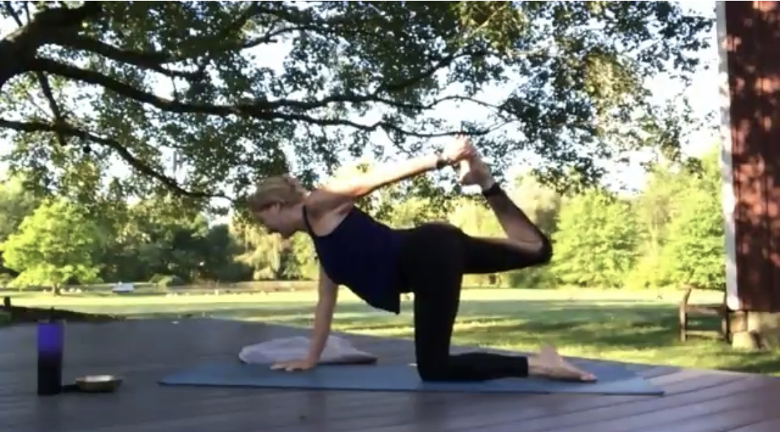Livestream Outdoor Flow and Balance with Liz 