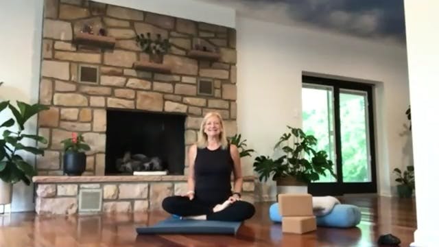 Slow Flow with Liz
