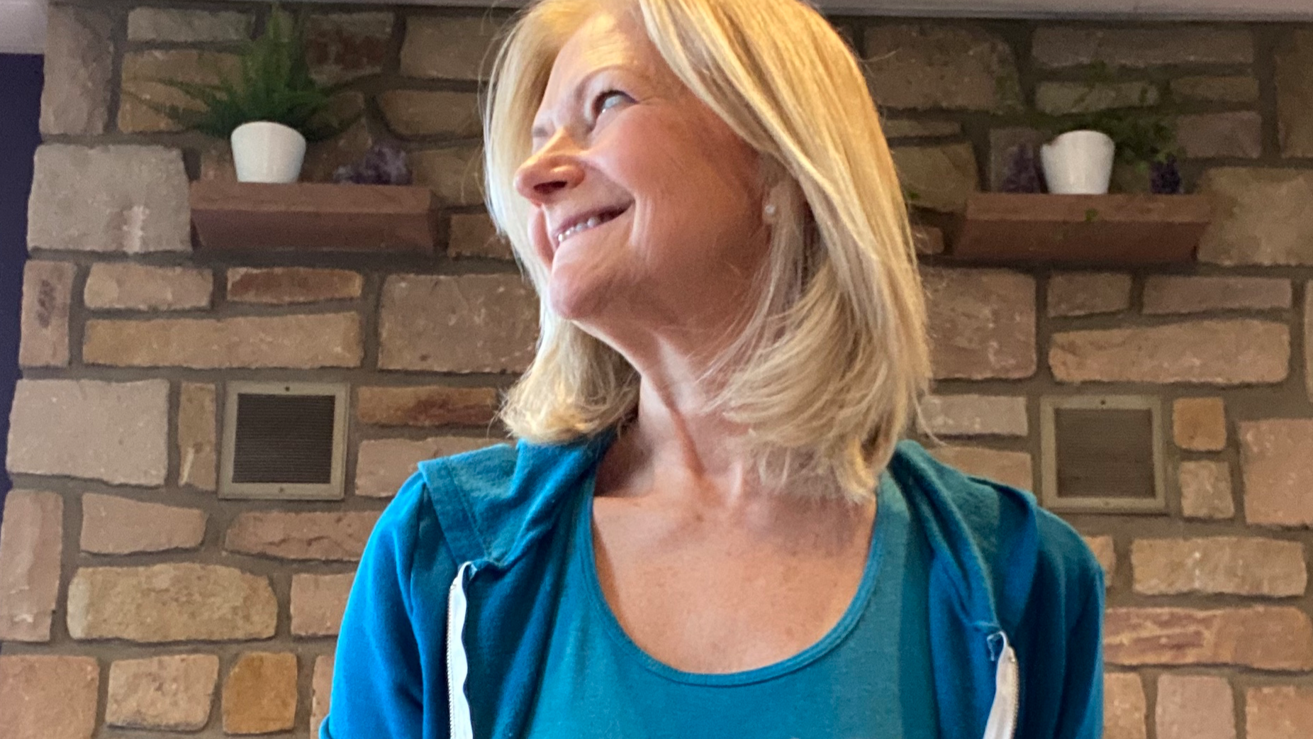 Connecting with Joy on the Mat: Vinyasa Flow with Liz