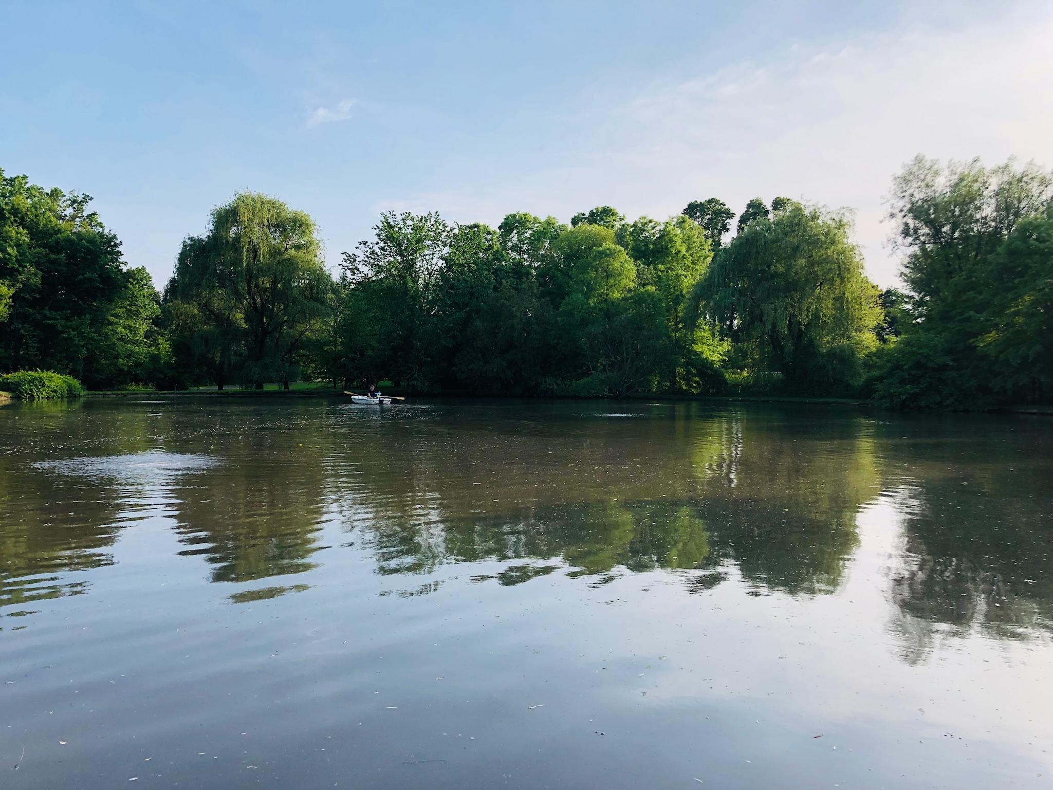 Tips + Techniques: Aromatherapy and Hydration 