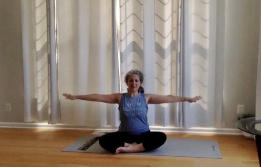 Livestream Gentle Flow at the beach with Sherry