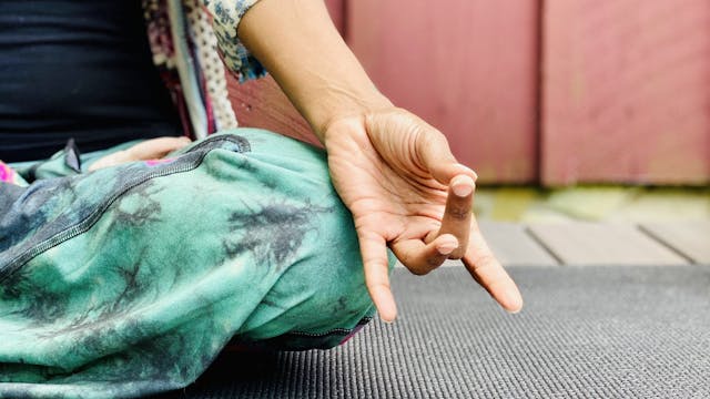 Introduction to Yoga Mudras for Healing