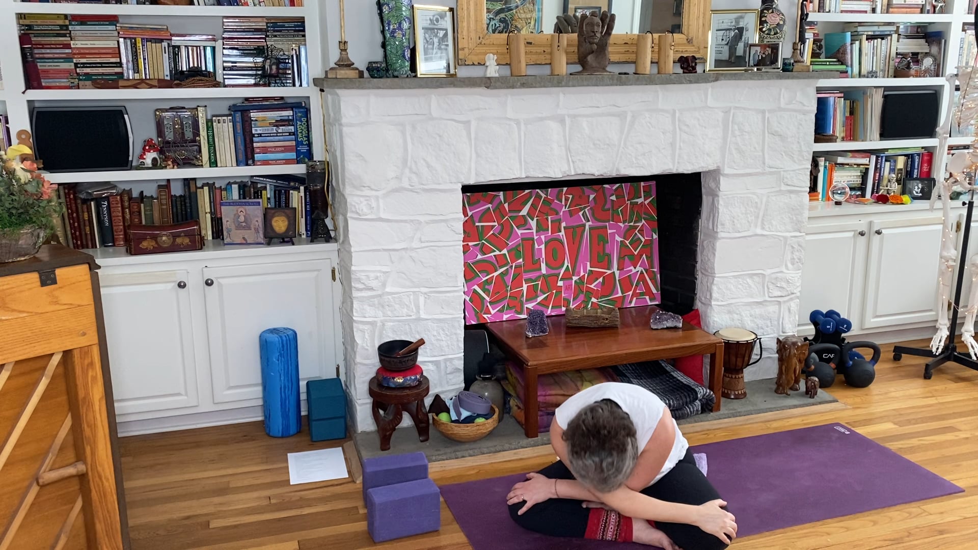 Gentle Twists & Hips - Exploring the Spaces In Between with Sherry