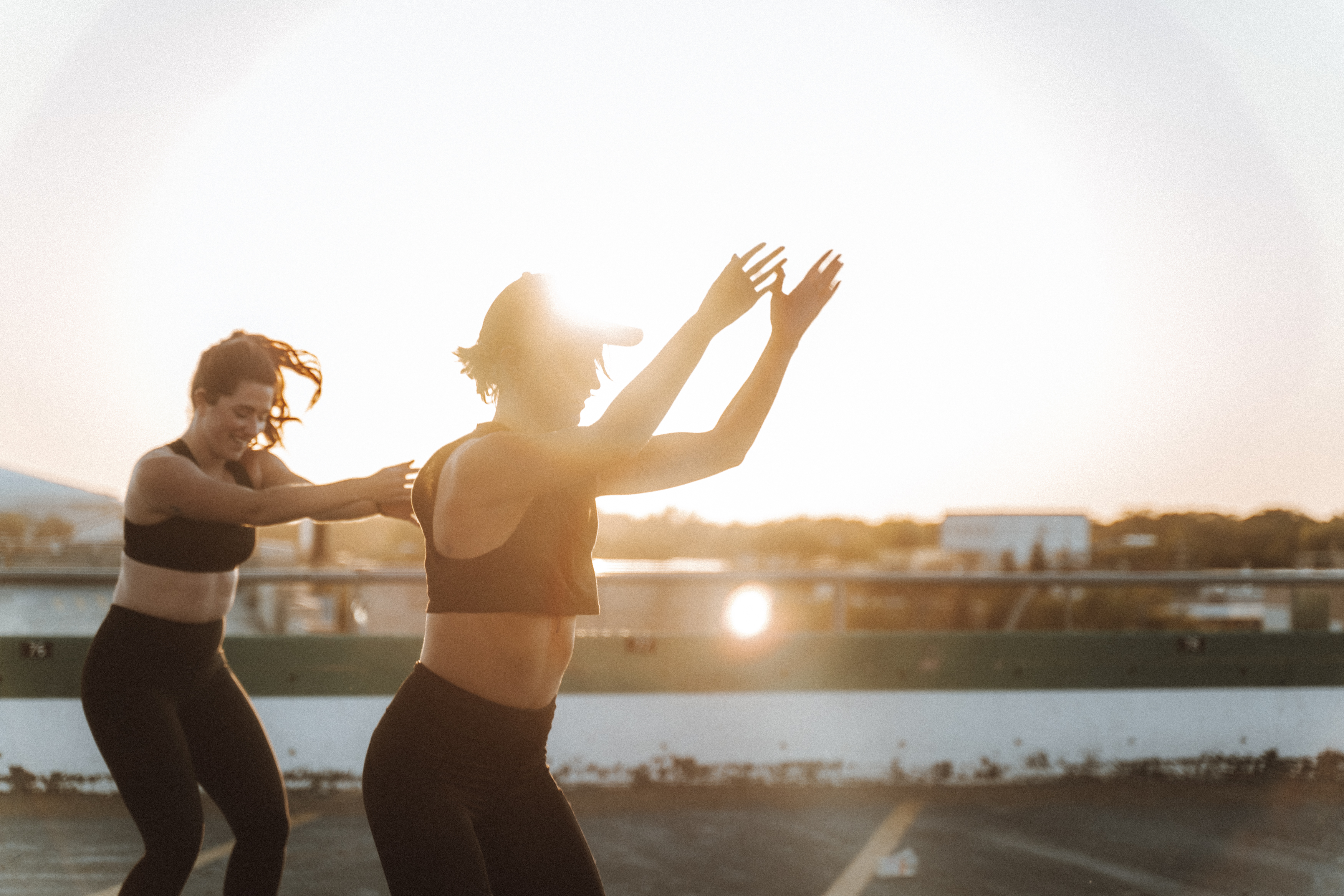 Advanced Bounce with Maria + Erin