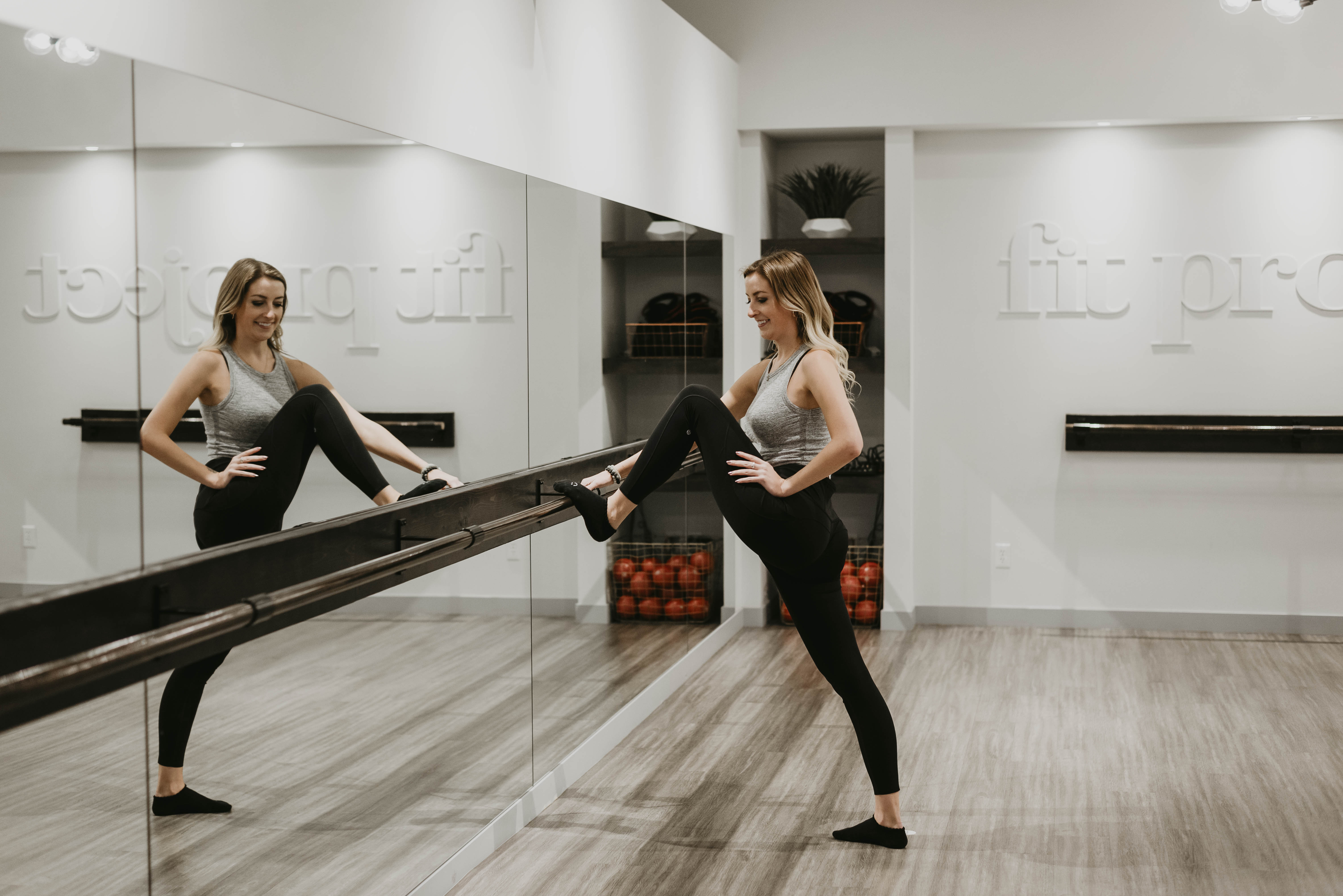 A Very Merry Sweat + Sculpt with Jules + Kassy