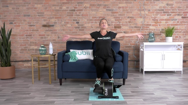 20-Min Cardio Barre Fusion with Lisa