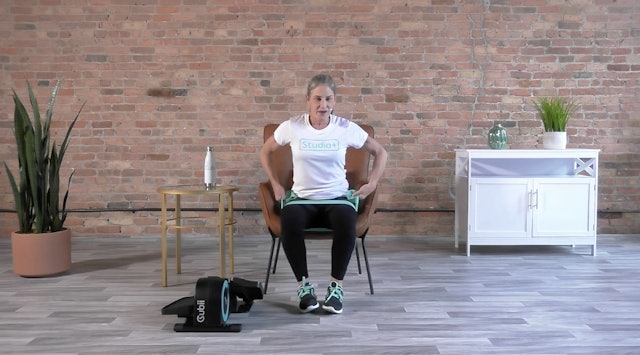 30-Min Lower Body Strength with Lisa