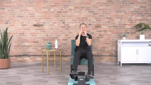 30-Min Cardio Boxing with Sandi