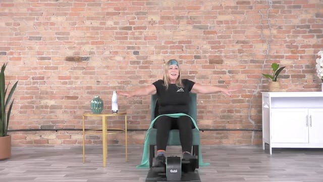 30-Min Glutes + Back with Anne 4/25/2022