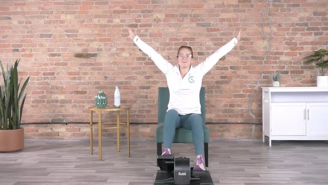 30-Min Cubii Yoga Flow with Lindsey 
