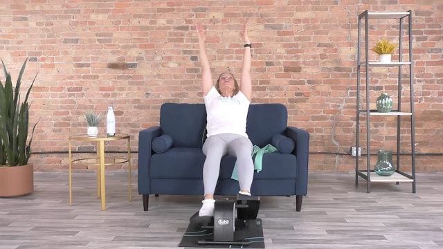 30-Min Pilates Crunch with Andrea