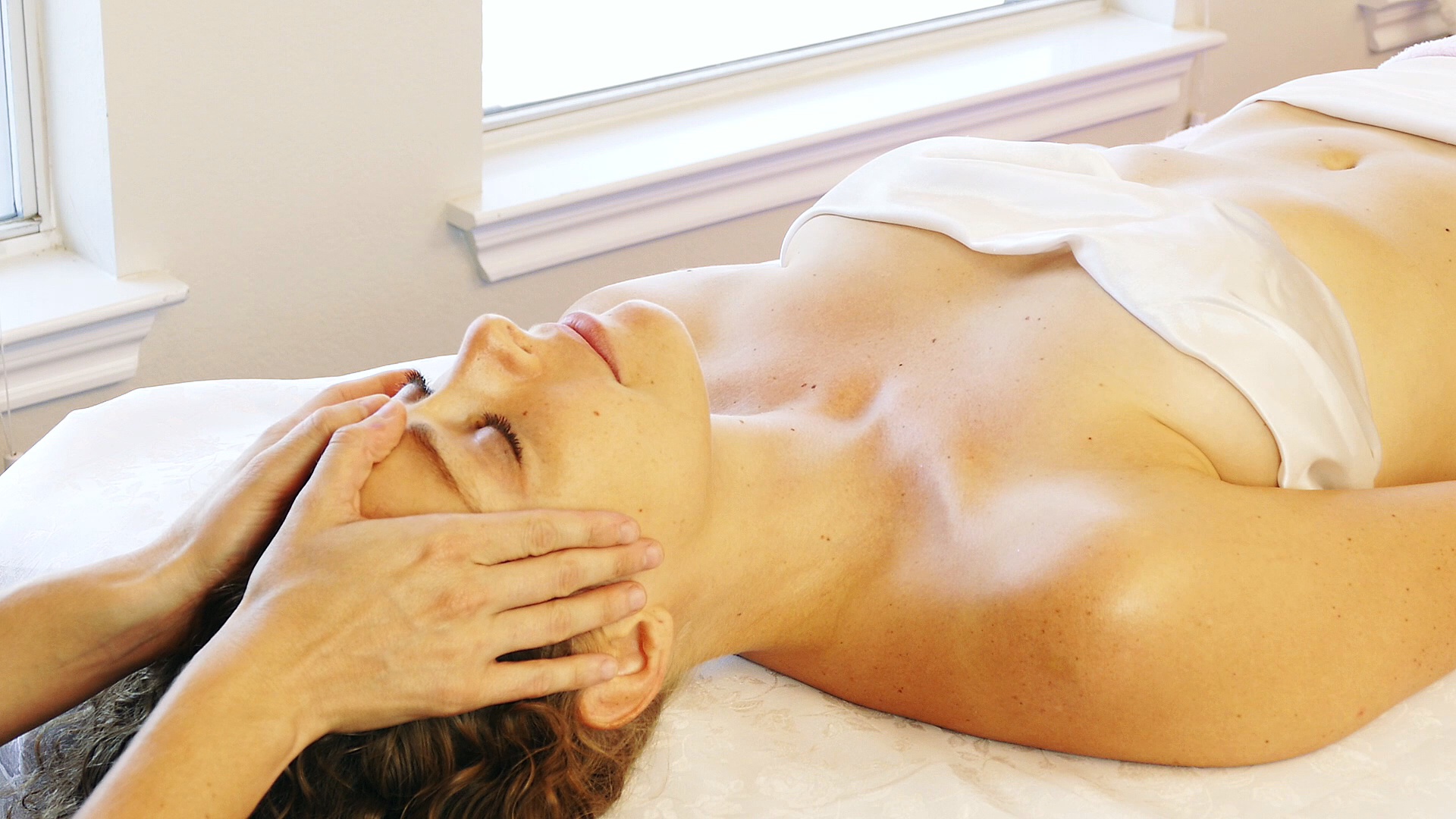 Massage with Meera: Head, Neck & Face