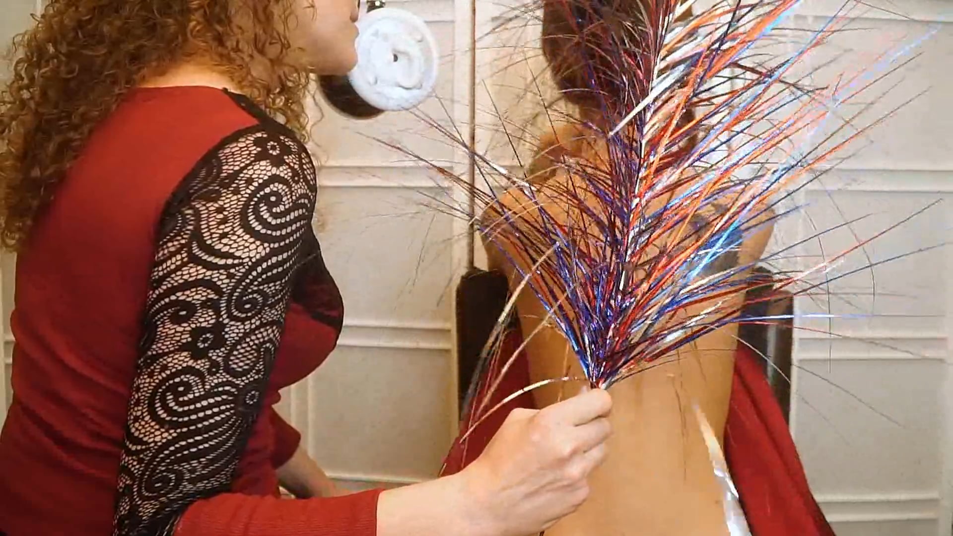 Corrina & Julia, Back Tickling, Tracing & Brushing