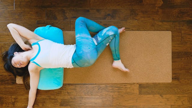 The 5 BEST Yoga Poses for Anxiety and...