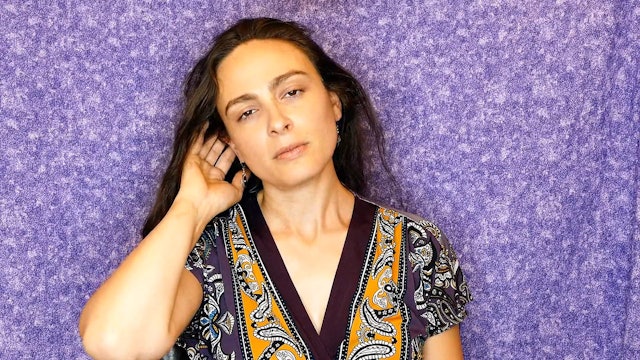 Soft-Spoken Self Scalp Massage from Melissa