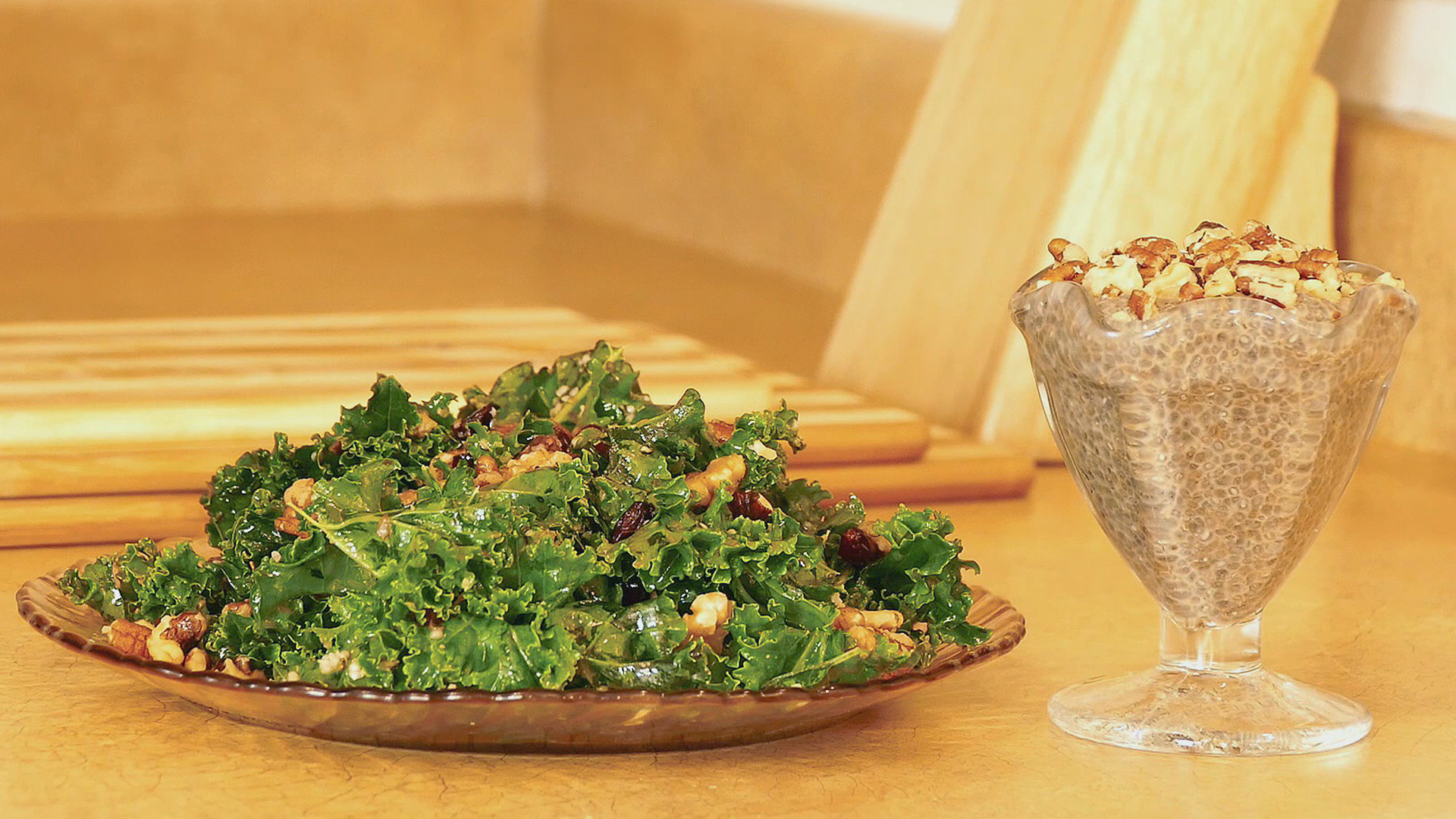 Chia Seed Pudding & Kale Salad