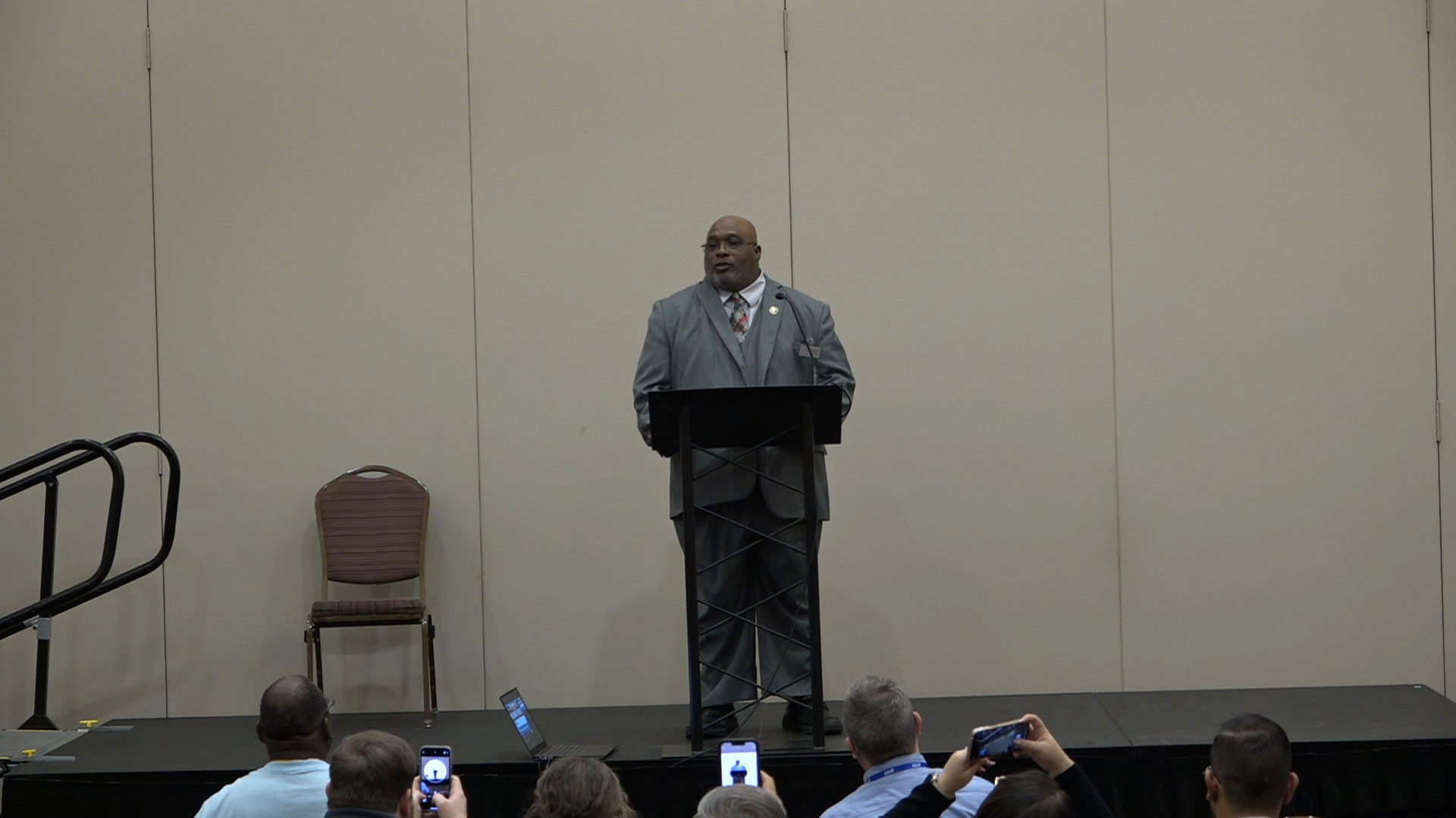 Two Minutes, Tops: Wednesday Night Devotional Ideas