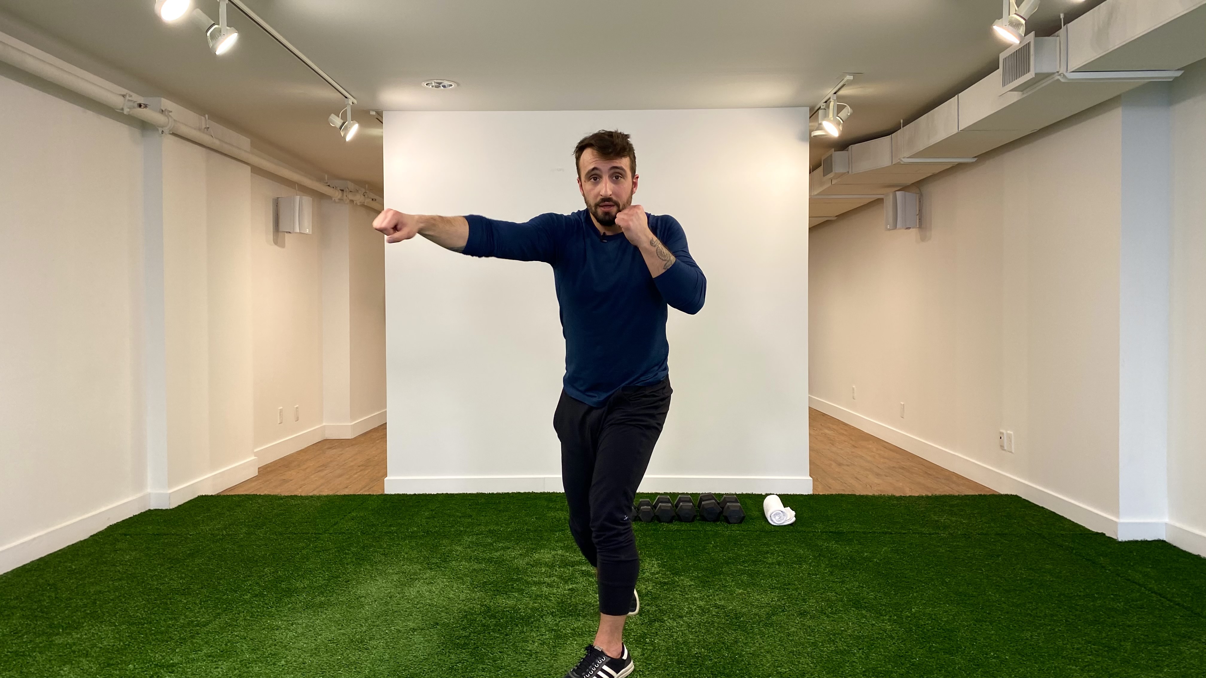 Boxing Workout with Vaggelis Troulis - 03/16