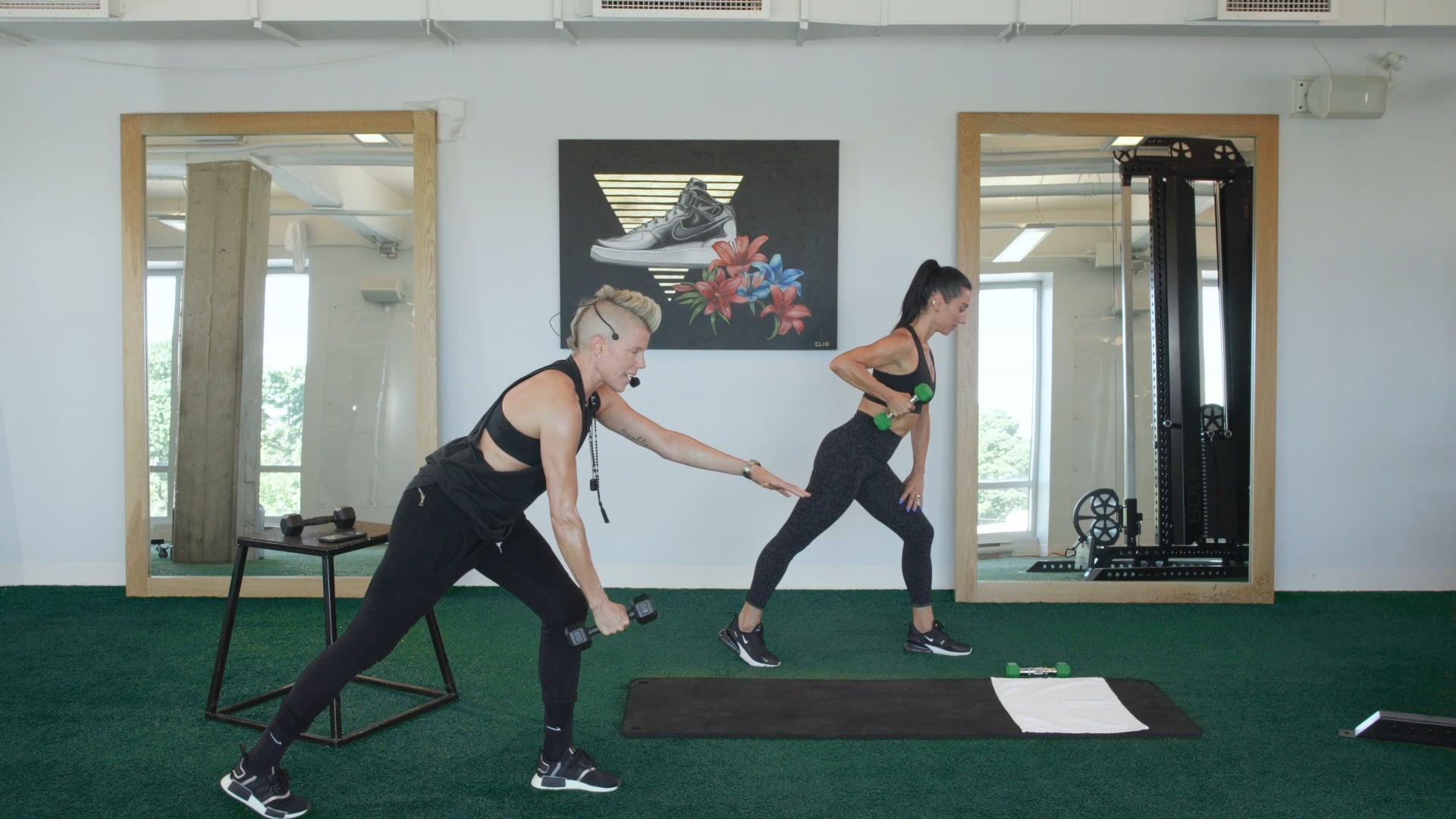 20 min Upper Body HIIT with VAL - #03