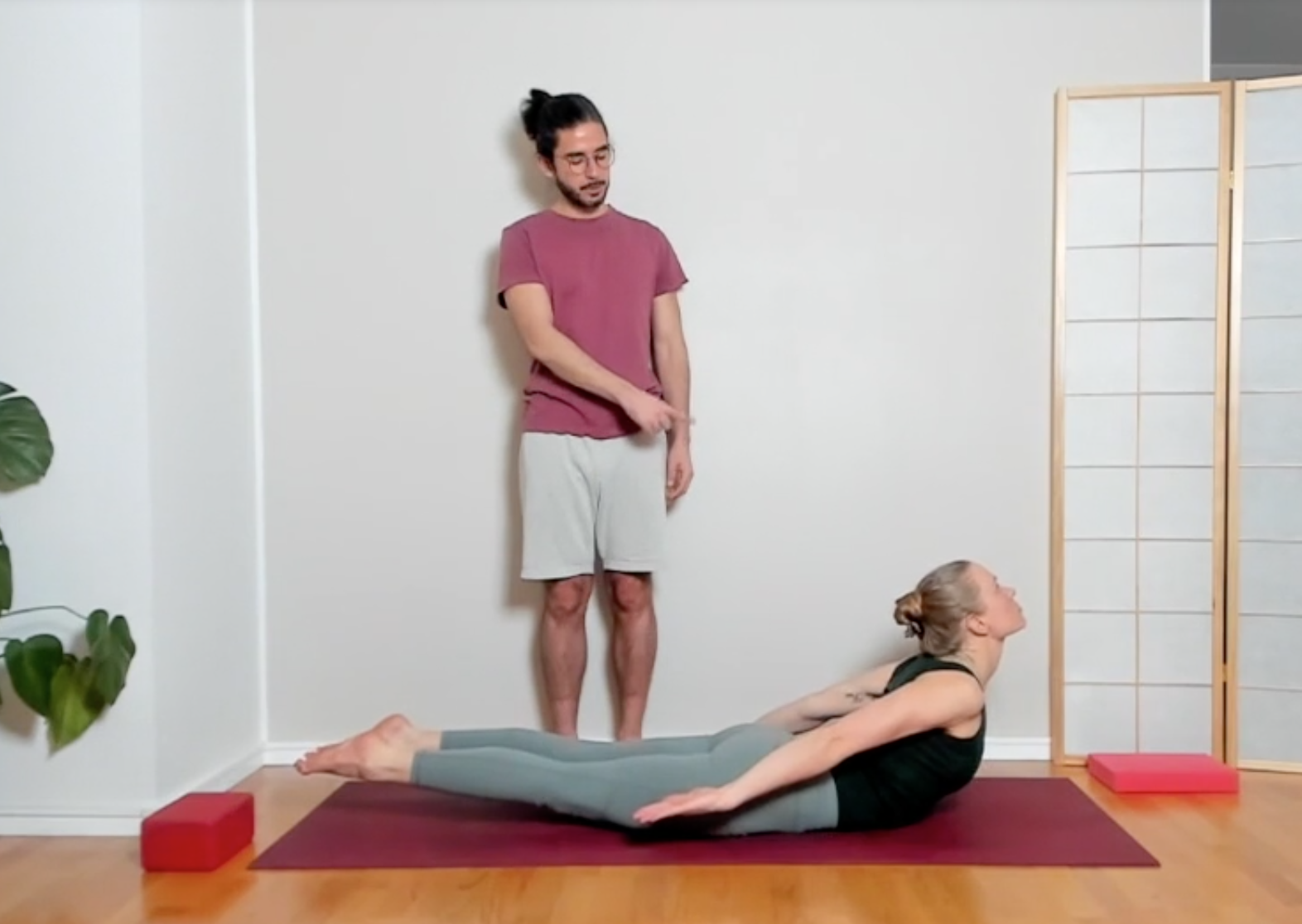 Free your spine & strengthen you back muscles 