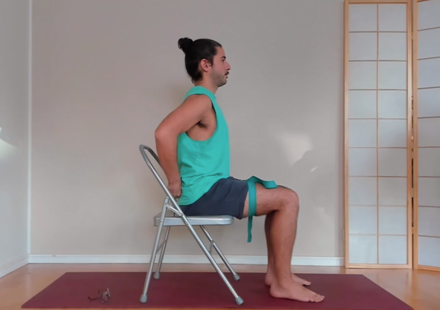 Yoga for Plane Travel - Watch this before a long trip!