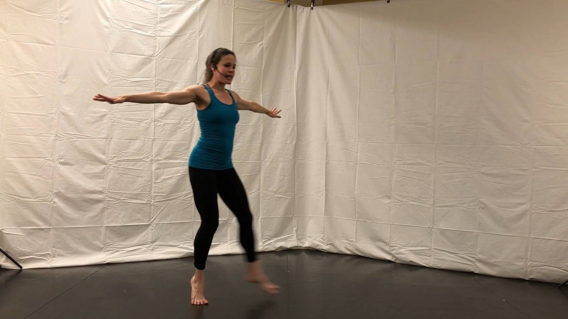 Fun Step - Cardio Core - Part 3 - instruction