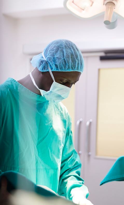 Which people need to be in a surgical theatre?