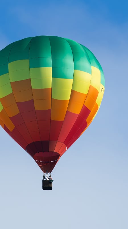 How do hot air balloons work?