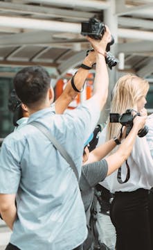 Can I take photos of the public witho...